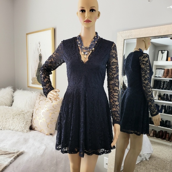 Divided Dresses & Skirts - Divided H & M Lace Fit & Flare dress